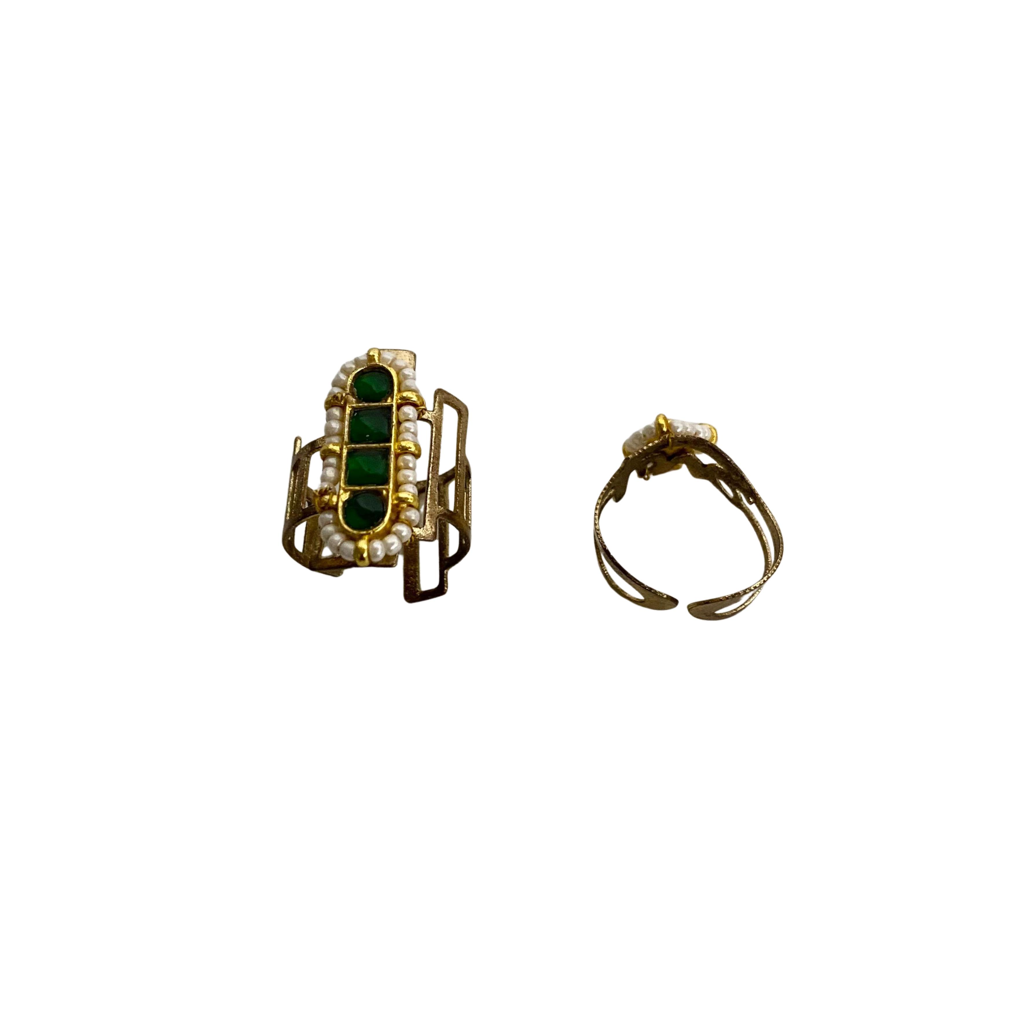 The Emerald Kundan Ring