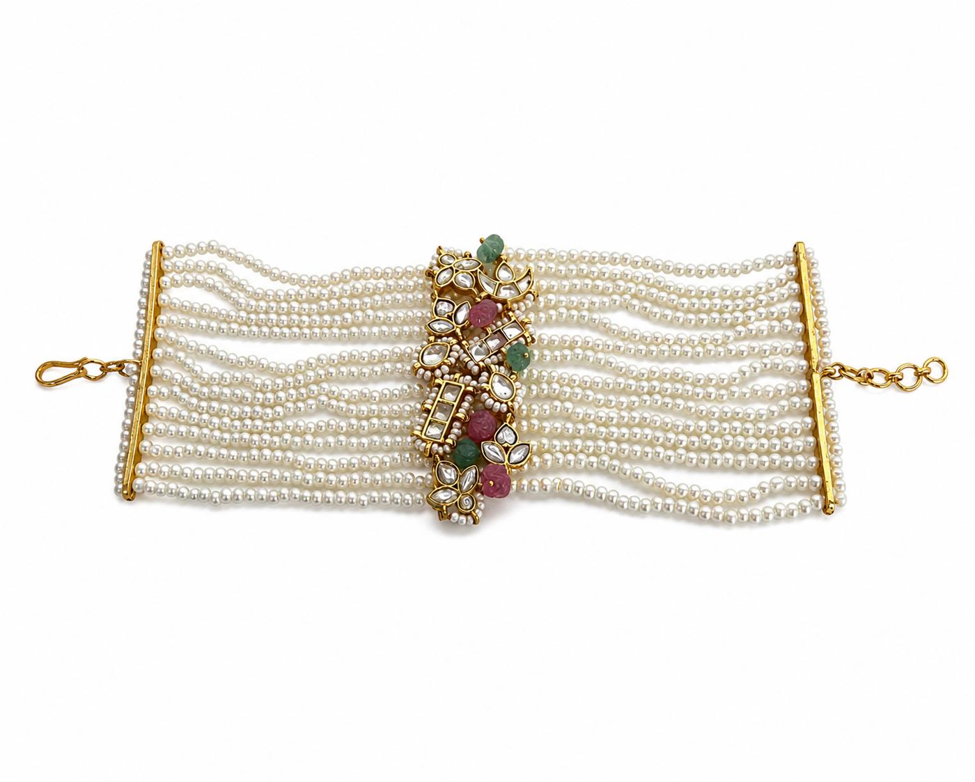 The Radiant Kundan Pearl Bracelet