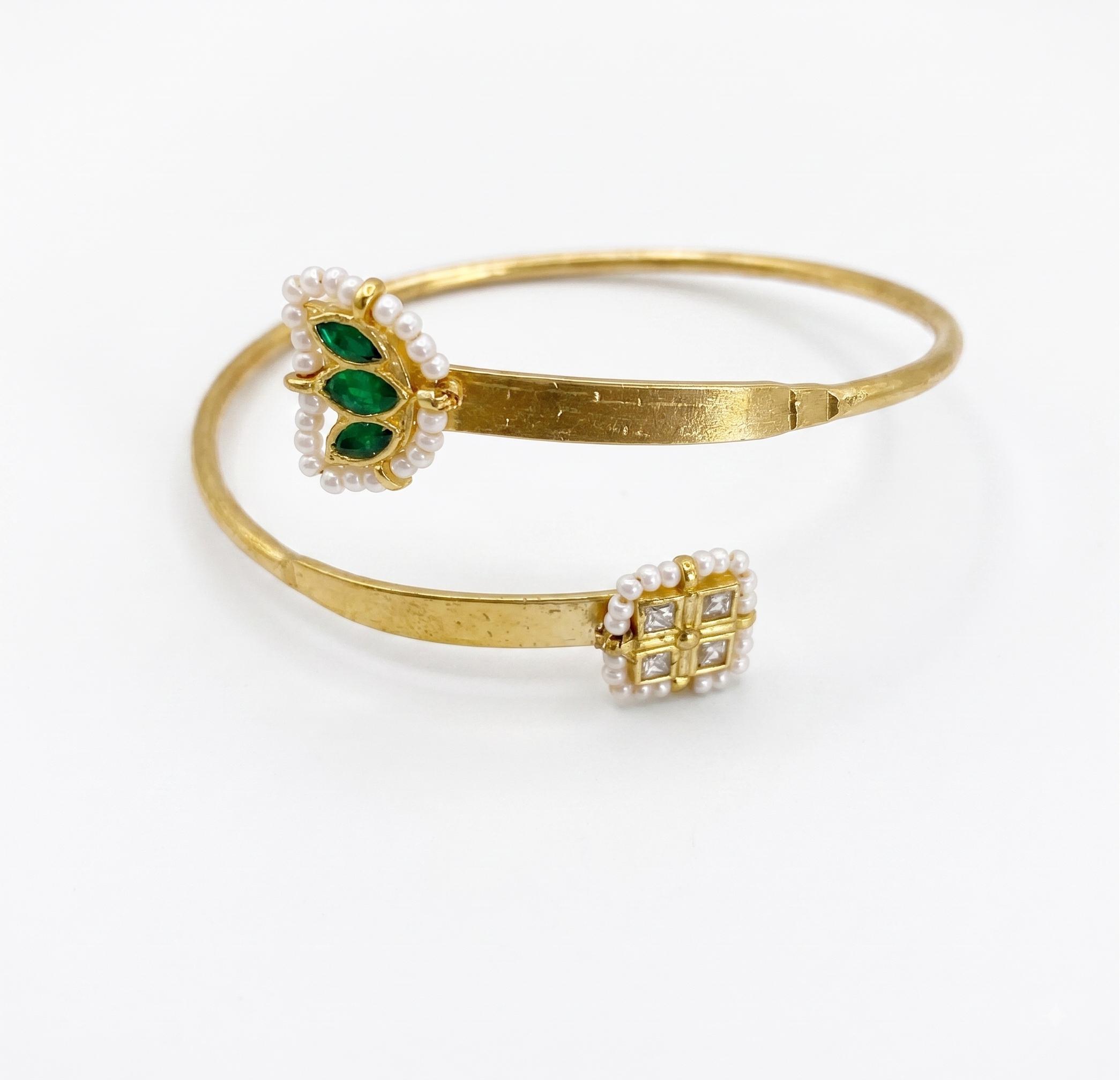 9rock Kundan Leaf Emerald Bracelet - kundan Jewellery